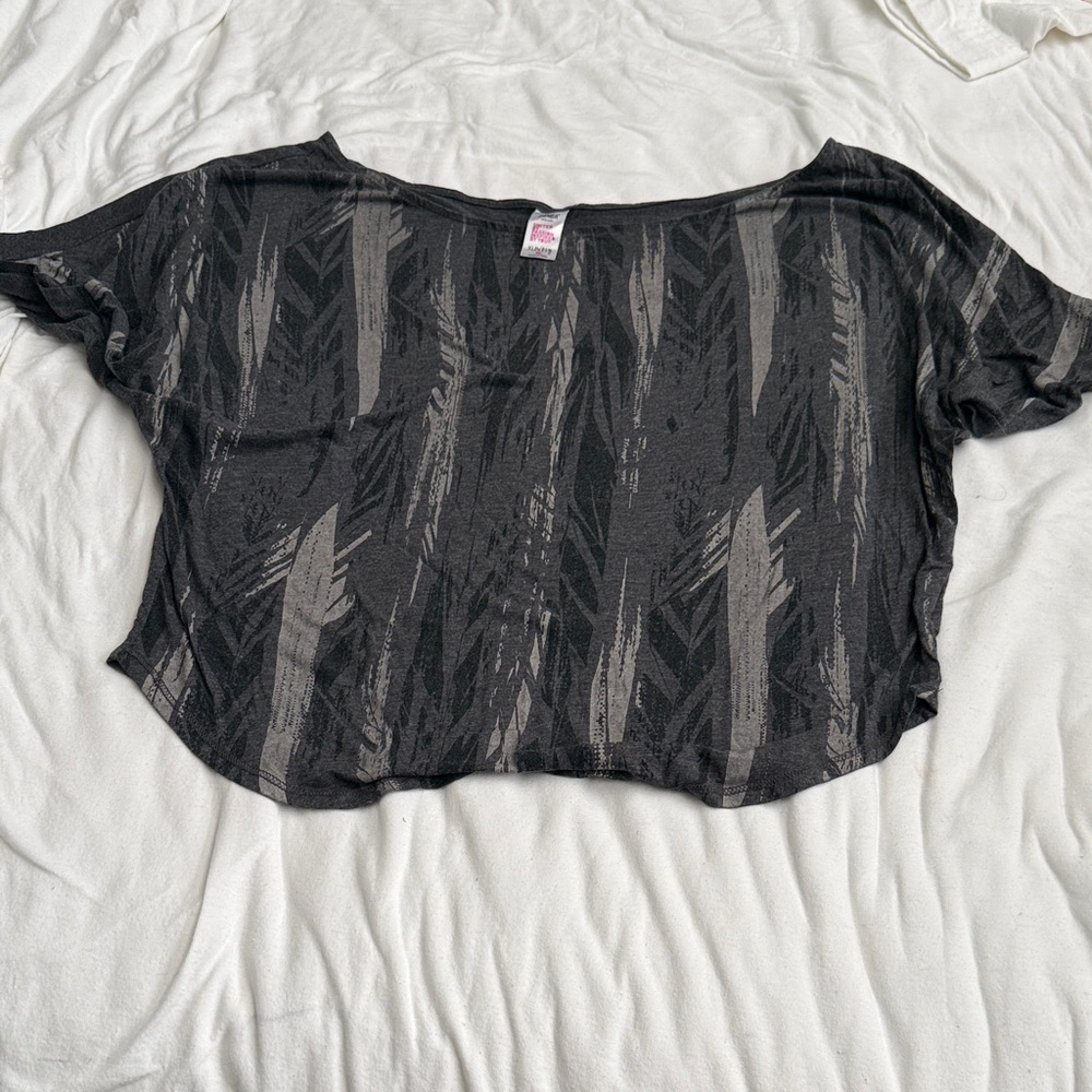 Zumba Fitness Black and Gray Dolman Cropped Patterned Top